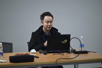 索尼家用投影P9