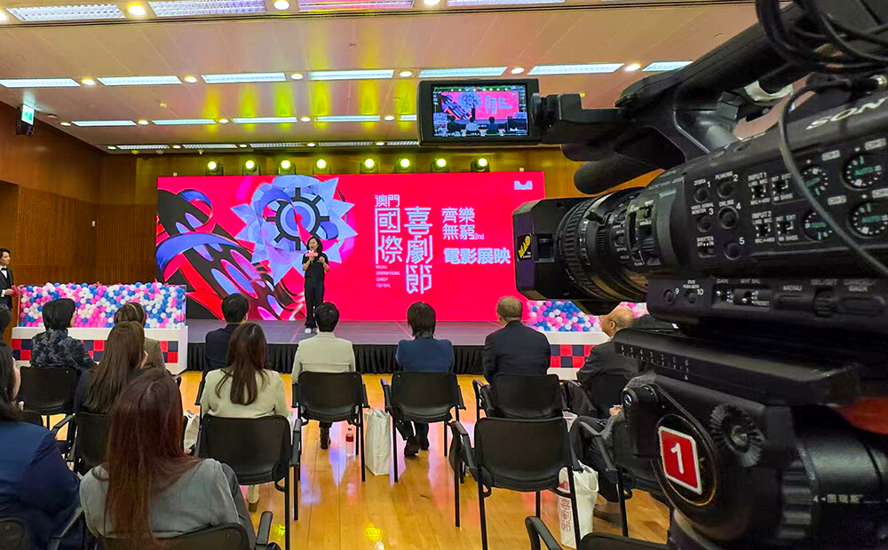 索尼家用投影P9