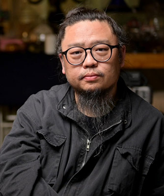 導(dǎo)演、攝影師郝大鵬